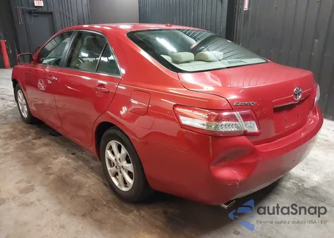 2011 Toyota Camry Le V6 z USA, uszkodzony, nr VIN 4T1BK3EK7BU613657